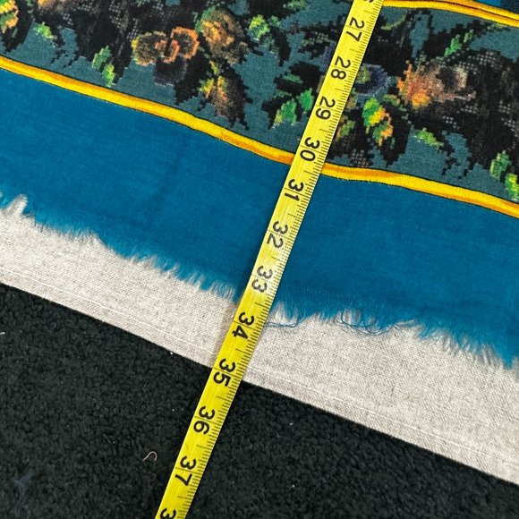 Beautiful Vintage Cottagecore Watercolor look Floral design Fringed edges - Picture 5 of 7